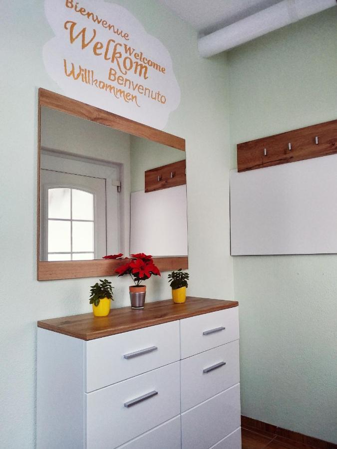 Gemütliche 2 Zimmer Wohnung - Im Herzen von Tréveris Exterior foto